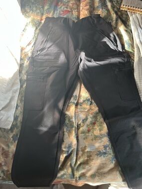 Athleta Black Cargo Pants with Zip Pockets
